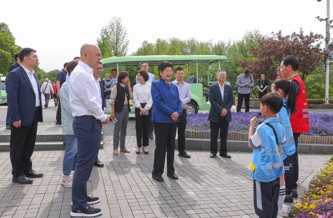 20250422\f565a6b63b3379a033c8389fa25ea30c.jpg D:\tmp\phpDFA0.tmp